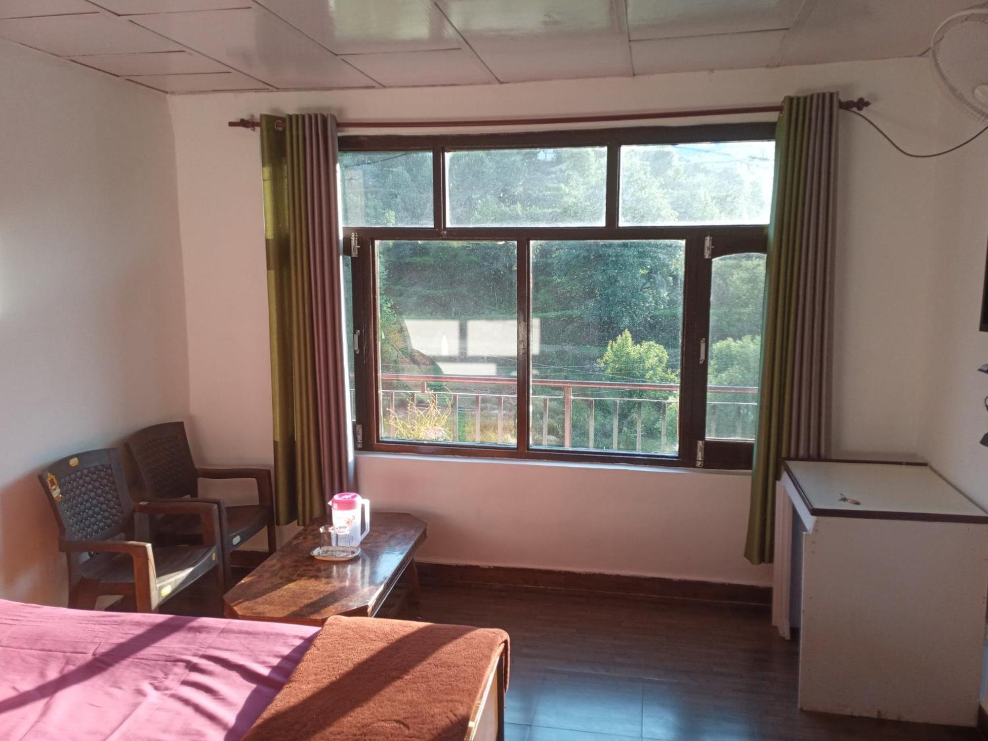 Nirmal Homestay Дхарамсала Екстериор снимка