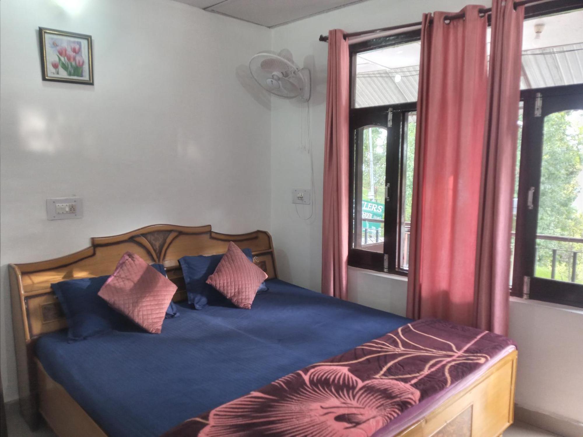 Nirmal Homestay Дхарамсала Екстериор снимка