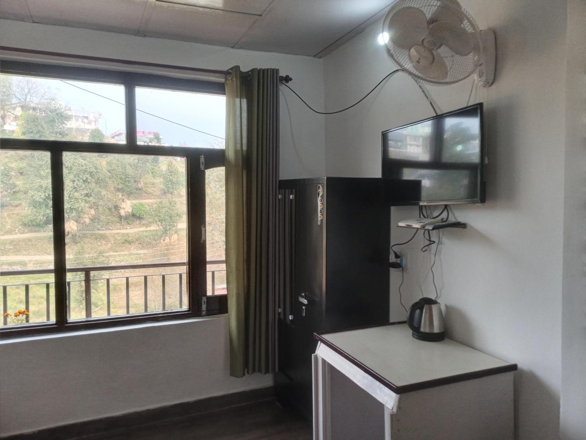 Nirmal Homestay Дхарамсала Екстериор снимка